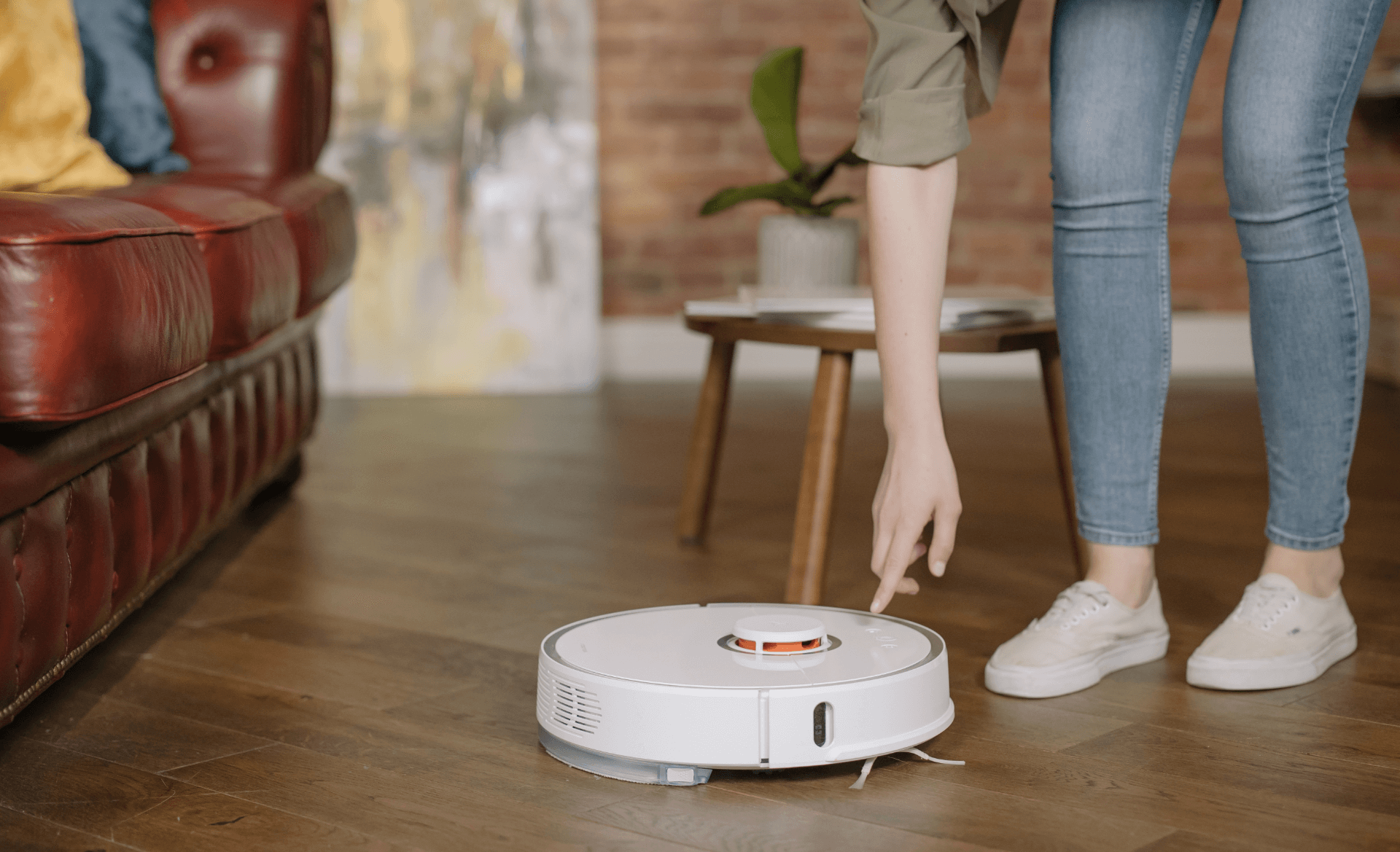 4 Questions to Ask Before Purchasing A Robot Vacuum